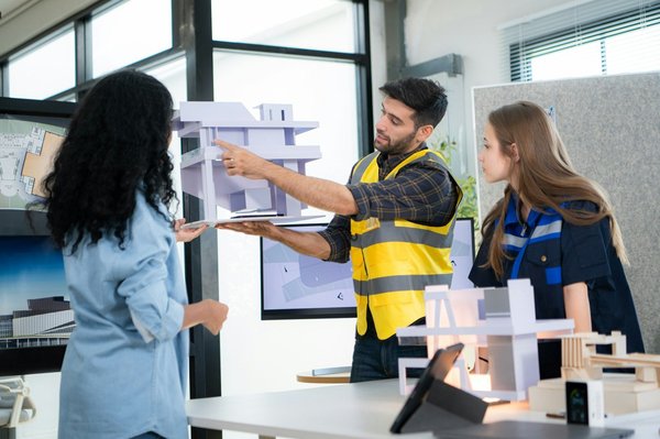 L'essentiel de l'assurance décennale pour dessinateurs de bâtiment